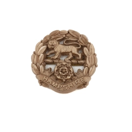 Cap badge "Economique" Hampshire Regiment