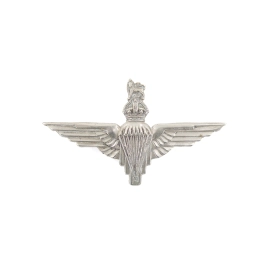 Cap badge Parachute Regiment British Airborne