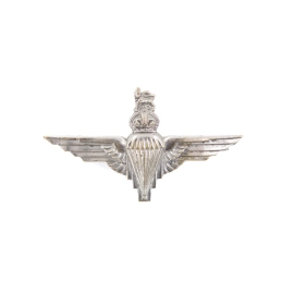 Cap badge Parachute Regiment British Airborne