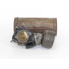Camouflaged gas mask canister 1940