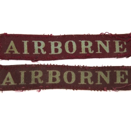 Paire d'Insignes "Airborne" Strip Imprimés