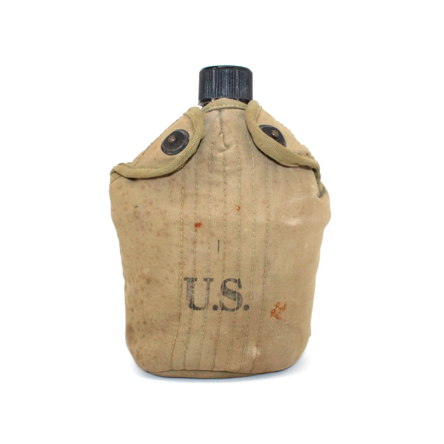 Canteen US Army reinforced 1943 Canteen US Army reinforced 1943